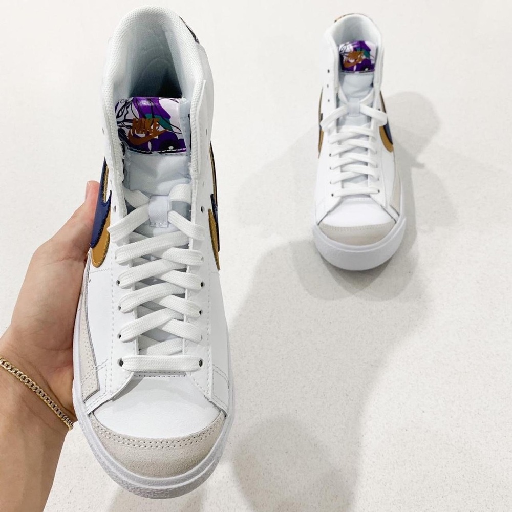 🤍💙💛💜 New Nike Blazer Mid White Blue Sneakers - Picture 2 of 3